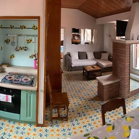 Attico Mansardato Affacciato Sul Cuore Di Apartament *