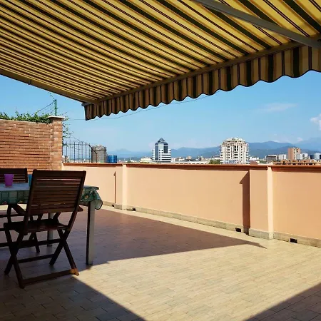 Attico Mansardato Affacciato Sul Cuore Di Apartament *